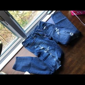 American Eagle Distressed Skinny Jeggings
